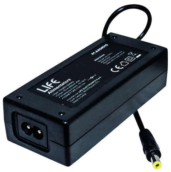 Alimentatore Switching 15Vdc 3A (45W) con connettore  5.5X2.1mm